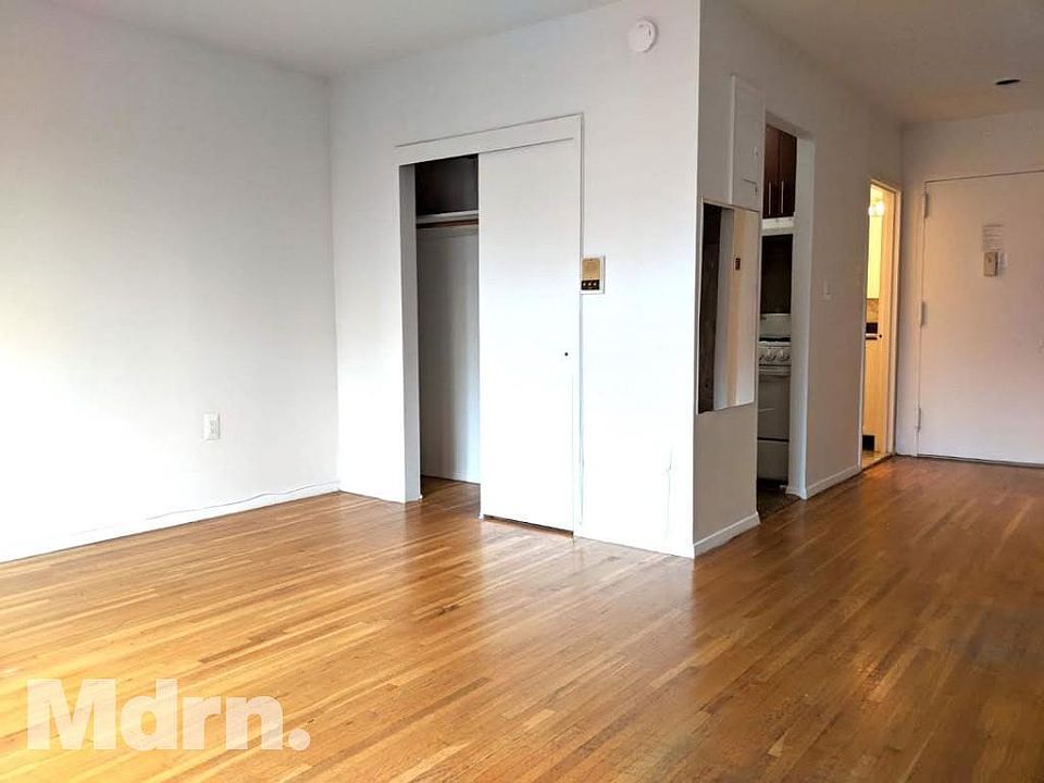 1st image of 207 E 27th St APT La