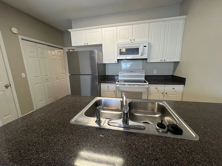 552 Harper Ave #3 — Photo 18