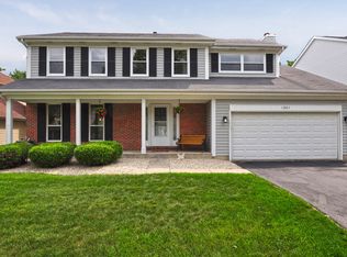 1301 Regent Dr, Mundelein, IL 60060