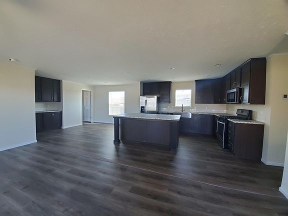 4th image of 9900 Townsquare Blvd #568
