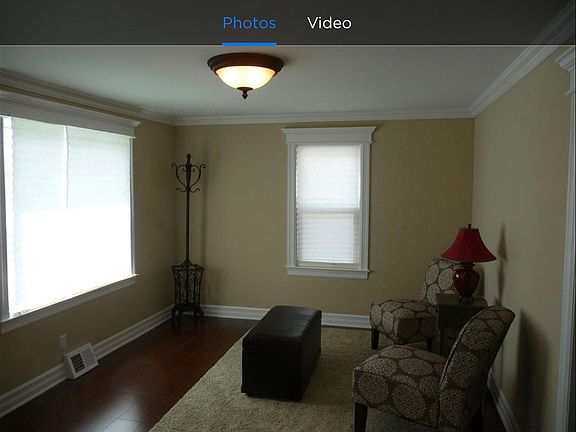 3rd image of 1351 Chapin Ave