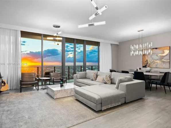 1000 Brickell Plz #Penthouse 5904, Miami, FL 33131