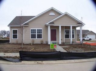 902 Kimberly Ave, Westfield, IN 46074