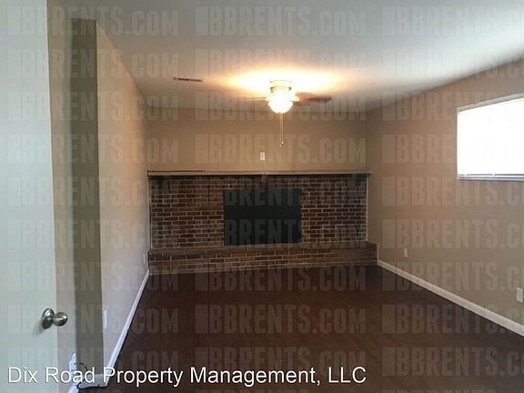 5th image of 4716 Roosevelt Ave