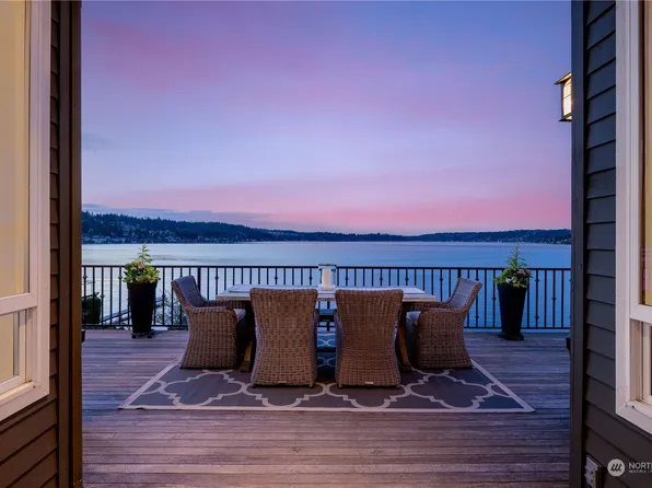 17616 SE 40th Place, Bellevue, WA 98008