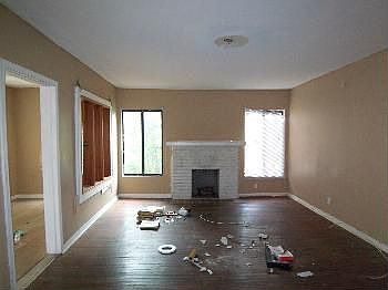 2nd image of 33 W Tillman Ave