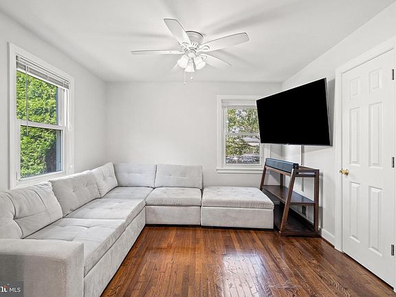 3rd image of 12215 Judson Rd