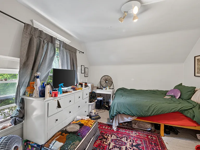 2404 Lyndale Ave S #3 — Photo 9