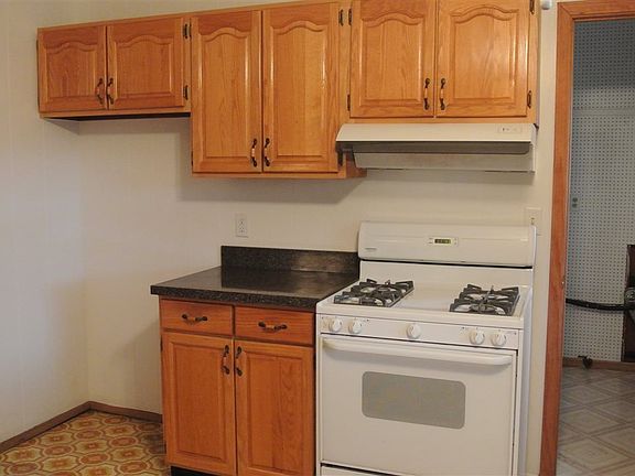5th image of 1522 Renfrew Dr