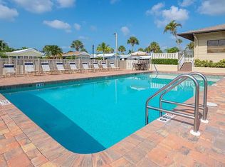 830 Nino Ln, Fort Myers Beach, FL 33908