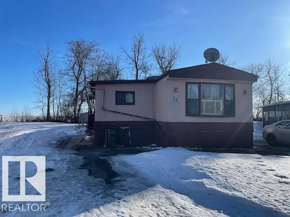 Cliff Cres NW #12, Edmonton, AB T6P 1B6