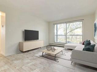 4720 46th St #7, Camrose, AB T4V1G6
