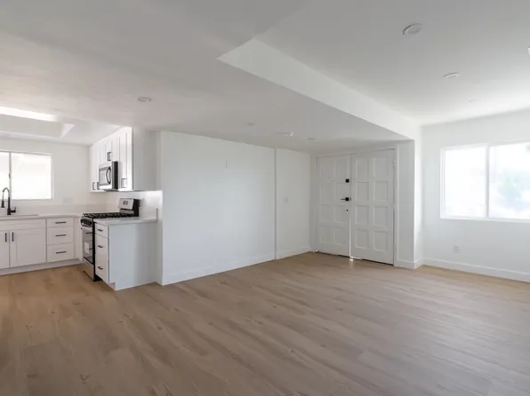 6702 Saranac St, San Diego, CA 92115