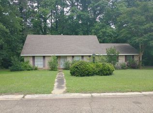 907 Hinton St, Minden, LA 71055