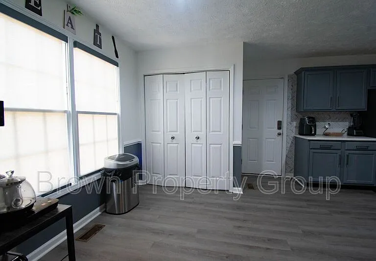 3006 Burton Dr — Photo 11