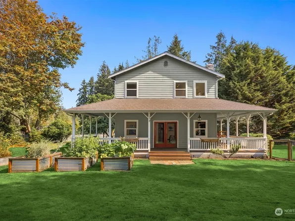 27237 Ohio Avenue NE, Kingston, WA 98346