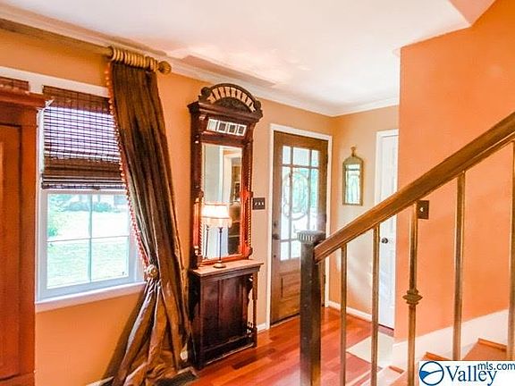 5th image of 312 Claremont Dr
