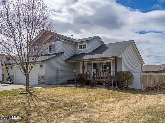 3rd image of 2762 E Thrush Dr