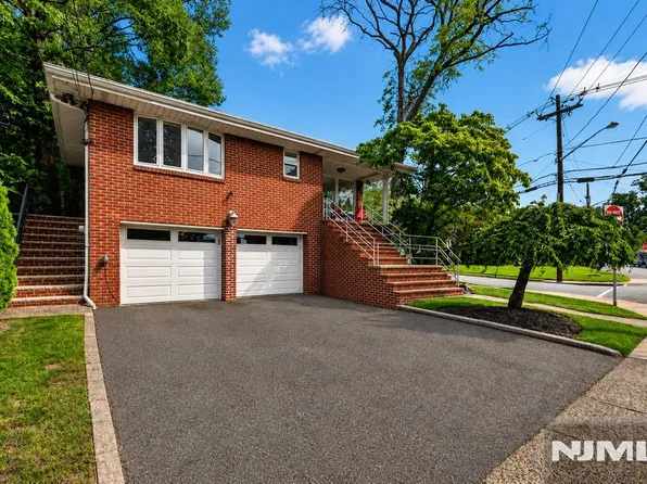 1026 Harvard Place, Fort Lee, NJ 07024