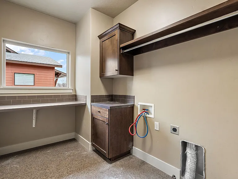 923 S Lone Willow Ave — Photo 17