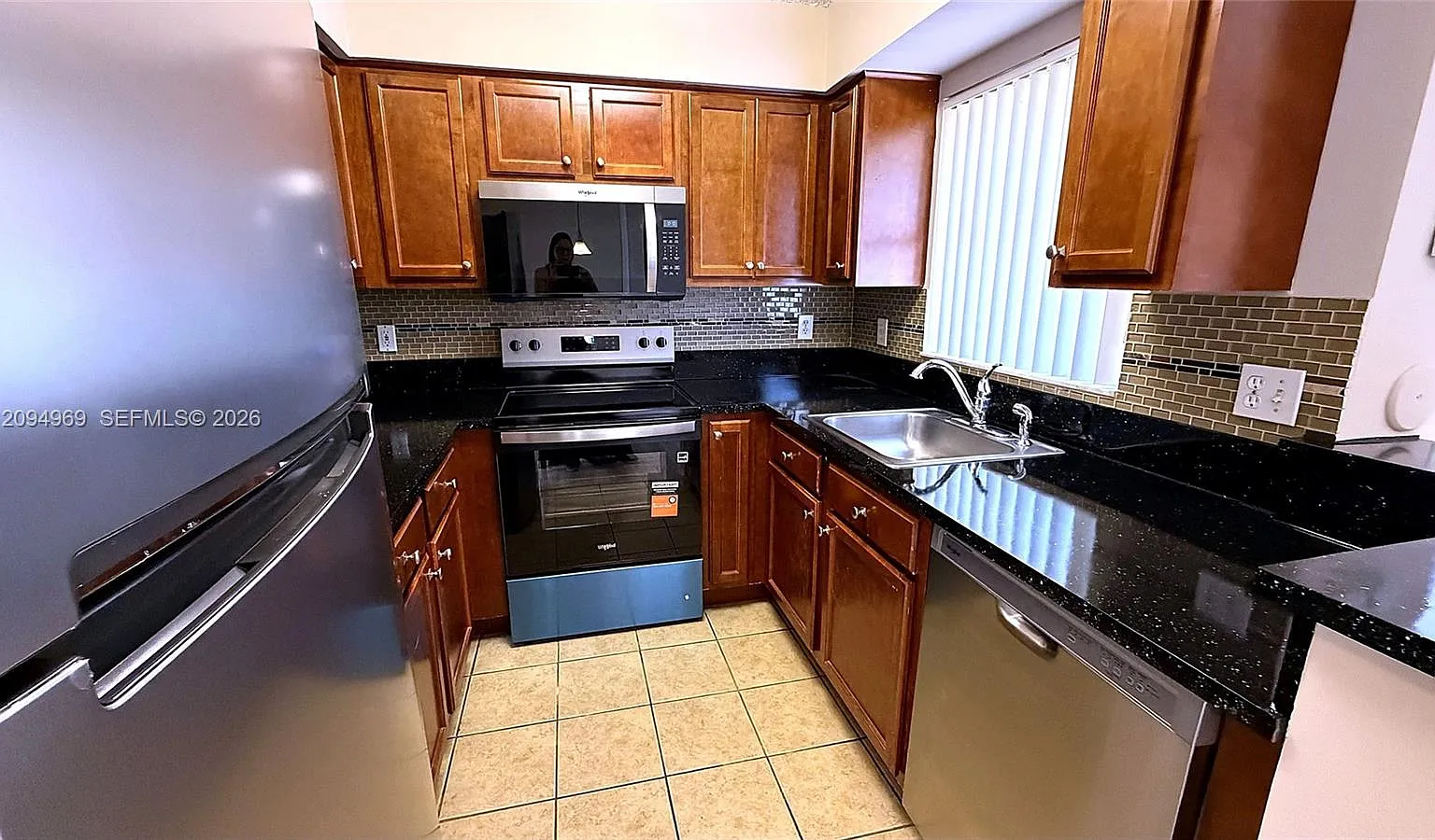 South Palm Place Condo — Photo 3
