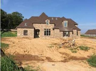 4674 Bakersfield Dr E, Nesbit, MS 38651