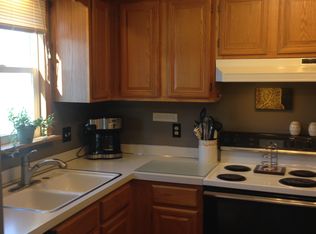 1911 Hartman Rd, Lincoln, NE 68522