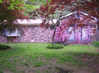 2720 Cedar Hill Rd, Sumneytown, PA 18084
