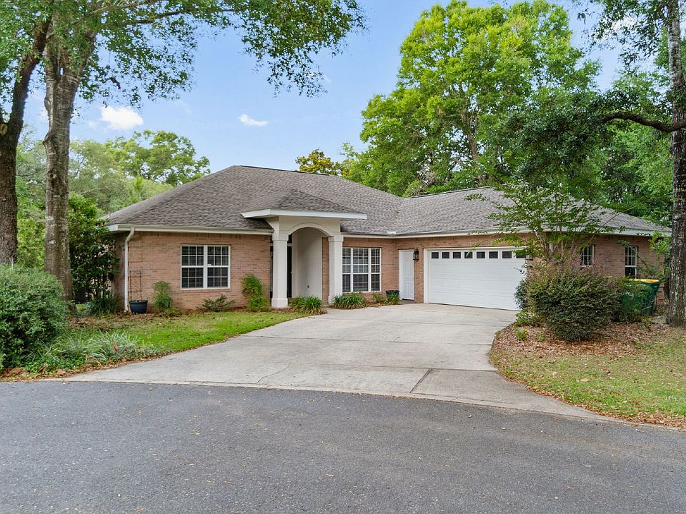 1st image of 4301 Hidden Lakes Dr