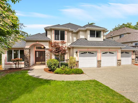 2nd image of 16580 SE 58th Pl