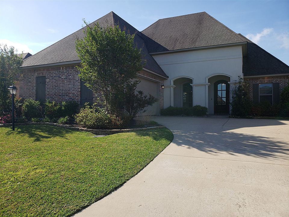 1st image of 263 Acadiana Creek Dr