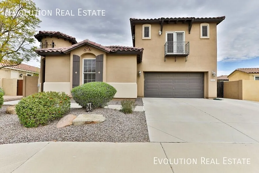 5BD/4BA Home with Two Private Casitas & Pool Chandler, AZ | $3,500/mo — Photo 3
