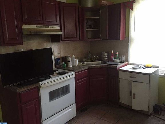 5th image of 4430 Unruh Ave