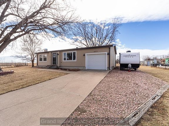 2nd image of 403 Pheasant Dr