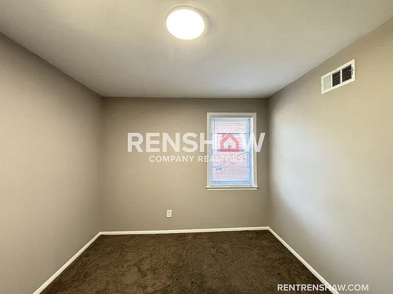 2310 Theda Ave — Photo 18