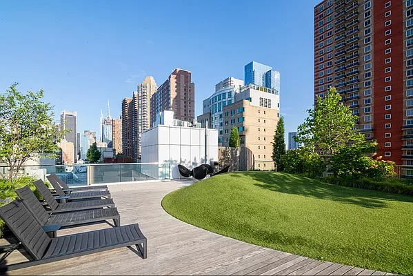 Rented by REAL New York | media 22