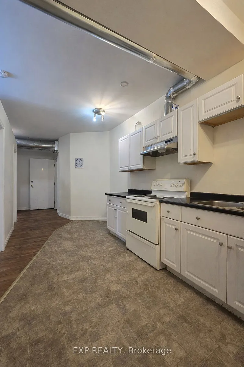 Building Photo - 88 Colborne St #1
