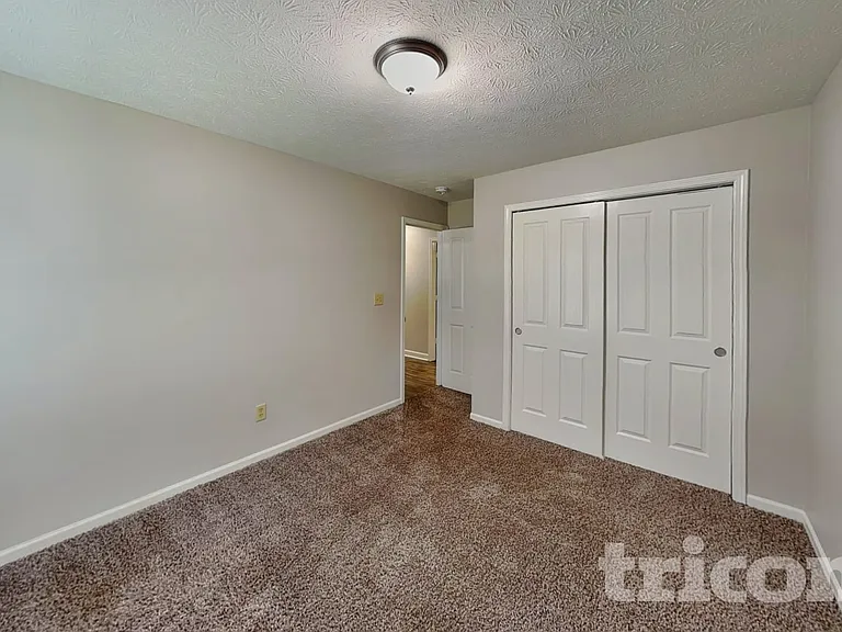 12758 Sovereign Ln — Photo 12