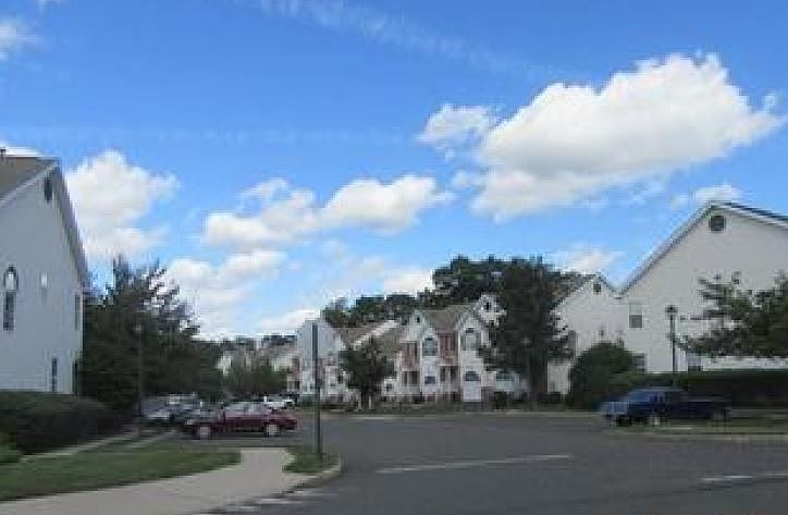 2nd image of 24 Heron Ct