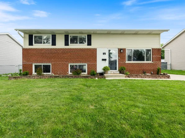 20 W Fullerton Ave, Glendale Heights, IL 60139