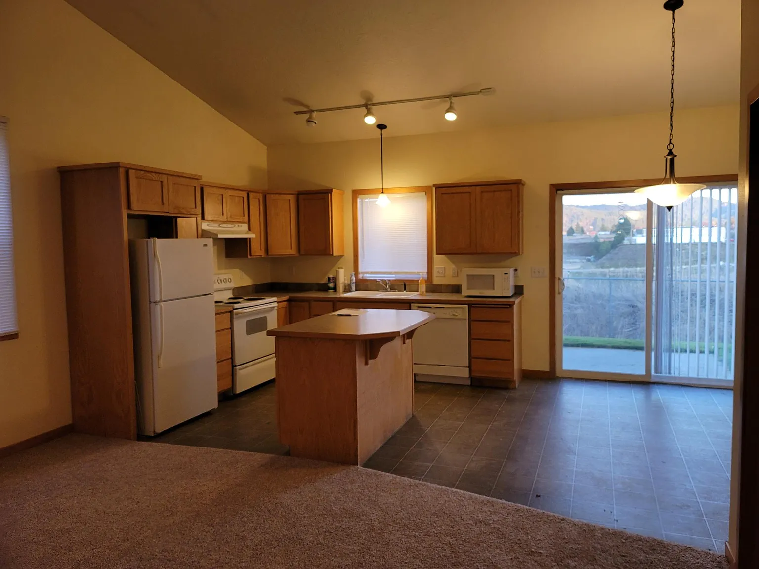 4440 N Sulu St — Photo 4