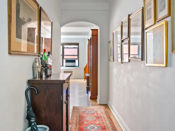 245 East 72nd Street image 3 of 9