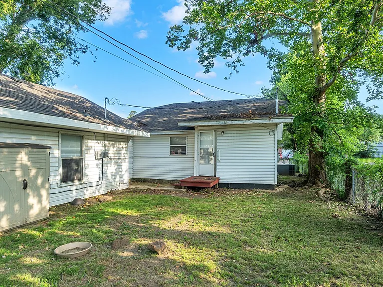 3515 E King Pl — Photo 49