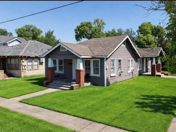 300 W James Ave, Baytown, TX 77520
