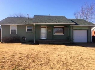 709 N Norman Ave, Moore, OK 73160