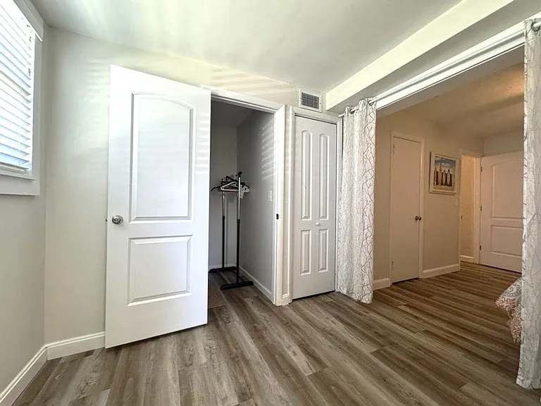 70 Brooks Dr — Photo 18