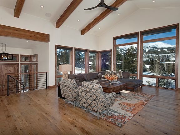 3rd image of 220 Briar Rose Ln