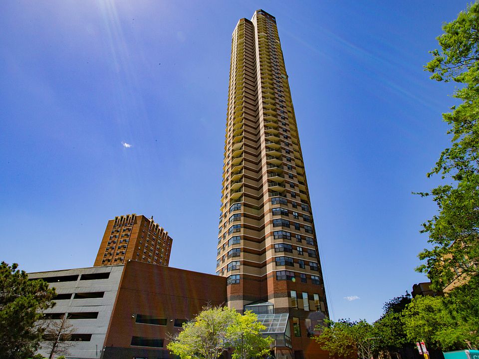 1st image of 3660 N Lake Shore Dr APT 4212