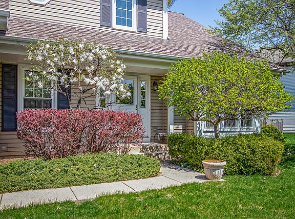 3rd image of 1001 Inglewood Ln