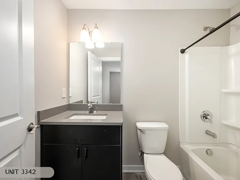 3340 Washburn Ave — Photo 11